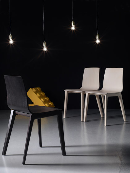 Smilla | Chairs | SCAB Design