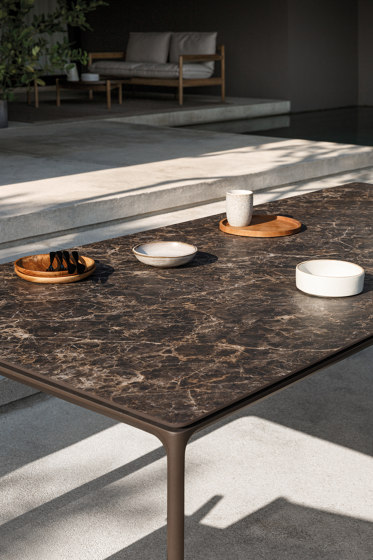 Carver Dining Table | Dining tables | Gloster Furniture GmbH