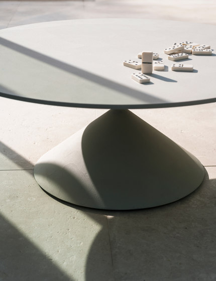 Clay ovale | mesa | Mesas comedor | Desalto