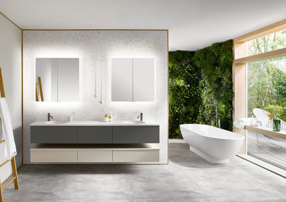 Sys30 | Mirror cabinet with horizontal lighting and indirect lighting of washbasin | Armarios de baño | burgbad