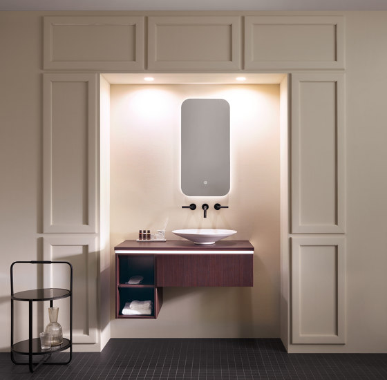 Sys30 | Spiegel mit Beleuchtung mit horizontaler LED-Beleuchtung | Badspiegel | burgbad