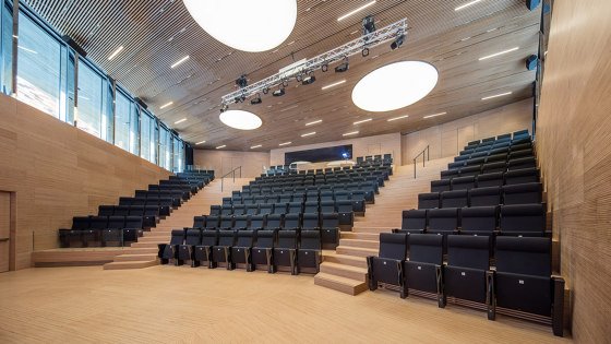 Unica | Auditorium seating | Lamm