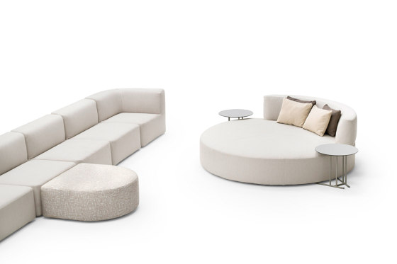 Belt corner armchair | Armchairs | Varaschin