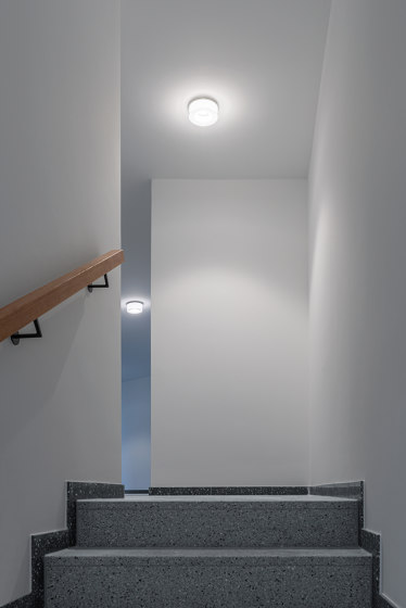 CURLING Ceiling | shade glass clear | Ceiling lights | serien.lighting