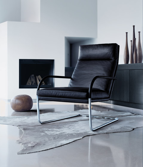 George Swivel Chair | Chairs | Walter K.