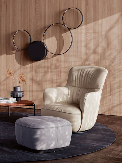 Isanka Armchair | Sessel | Walter K.