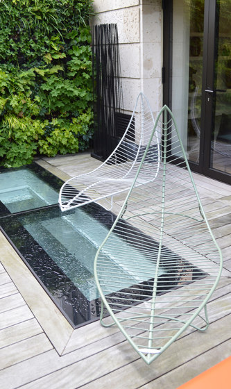 Leaf Hanging Chair Swing Seat - Lined | Columpios | Studio Stirling
