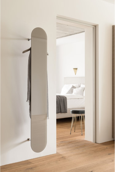 SLOT wall-mounted coat rack, round | Appendiabiti | Schönbuch