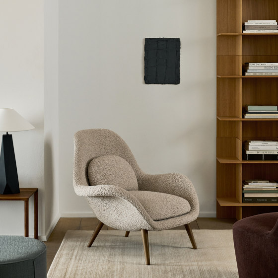 Swoon Chair + Ottoman | Poltrone | Fredericia Furniture