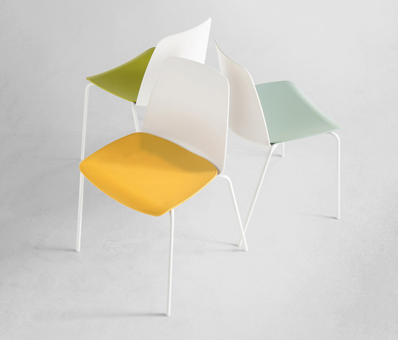 Unnia | Bar stools | Inclass