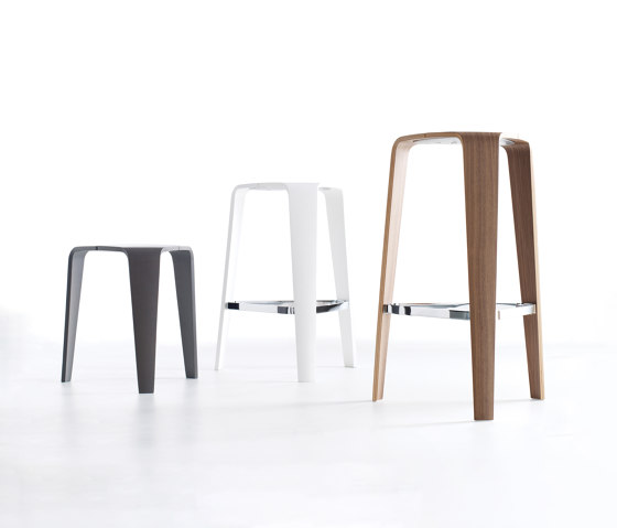 Tre | Bar stools | Davis Furniture