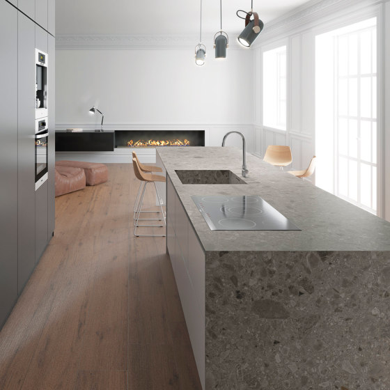 Iseo MDi Gris Bush-hammered | Mineral composite panels | INALCO