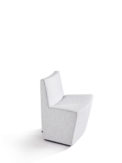 Guell, 30˚ Curved seat | Elementi sedute componibili | Derlot