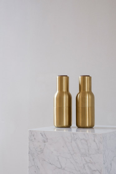 Bottle Carafe | 1 L w. Brass Lid | Dekanter / Karaffen | Audo Copenhagen