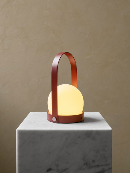 Carrie Table Lamp | Portable | Burned Red | Tischleuchten | Audo Copenhagen