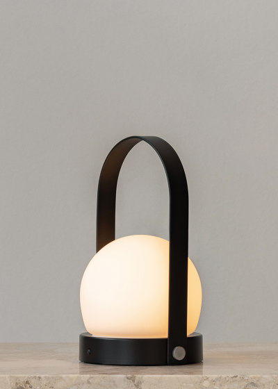 Carrie Table Lamp | Portable | White | Luminaires de table | Audo Copenhagen