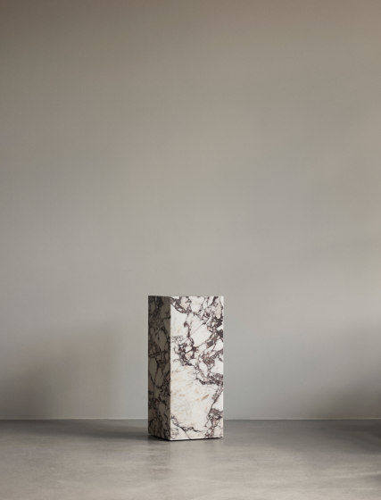 Plinth Shelf | Estantería | Audo Copenhagen