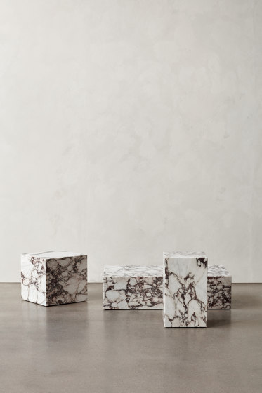 Plinth Low | White Marble | Tables basses | Audo Copenhagen