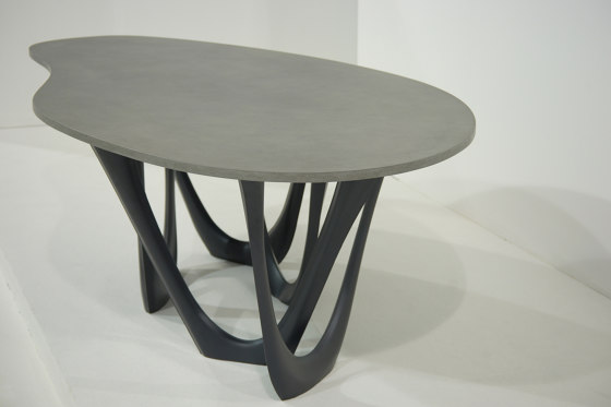 G-Table Cosmos With Cosmic Blue Base and Ancient Oak Top | Dining tables | Zieta