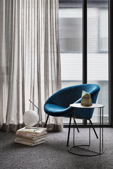 Modern Icons: 369 Armchair | Sessel | Walter K.