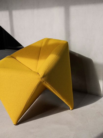 Fold Lounge Chair | Armchairs | SOFTLINE