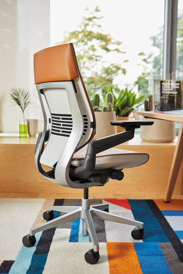 Gesture Arbeitsstuhl Rückenlehne Mit Stofftop | Bürodrehstühle | Steelcase