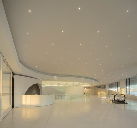 Dot | Ground/Concrete surfaces | Recessed ceiling lights | O/M Light