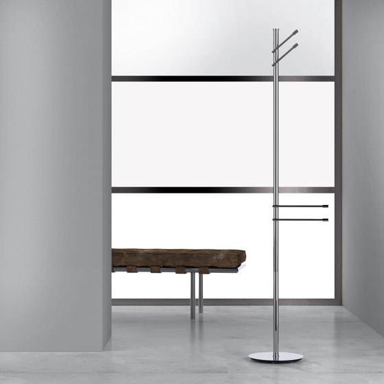Floor standing column with 2 towel holder and 2 hooks | Porte-serviettes | COLOMBO DESIGN