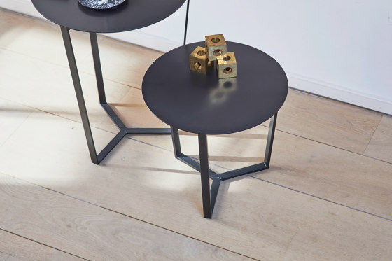 Pero | side table | Mesas auxiliares | more