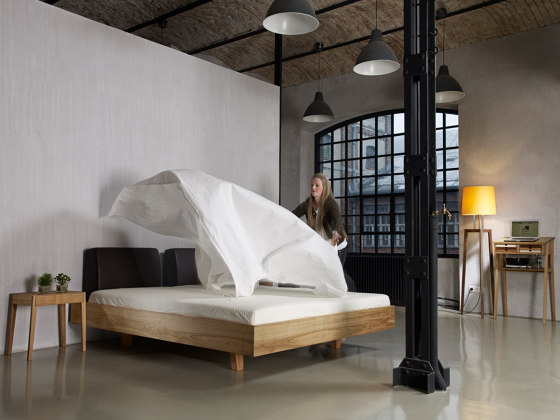 Mamma air floating bed | Sommiers / Cadres de lit | Sixay Furniture