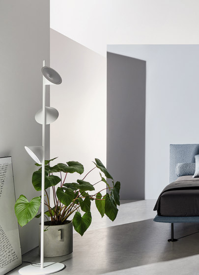 Orchid wall lamp | Wandleuchten | Axolight