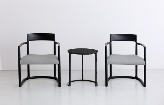 BK | table black | Tables basses | By interiors inc.