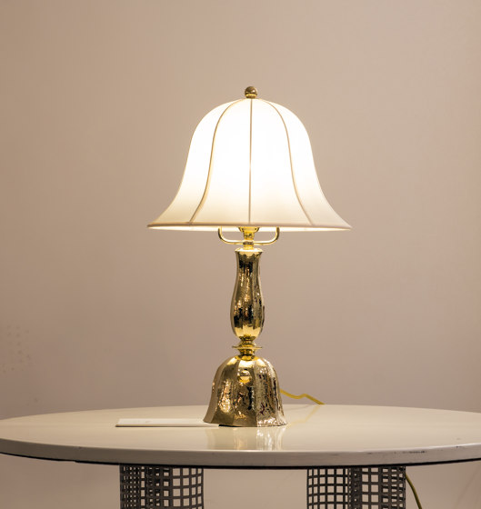 Hammered Josef Hoffmann Wiener Werkstaette Table Lamp | Tischleuchten | Woka