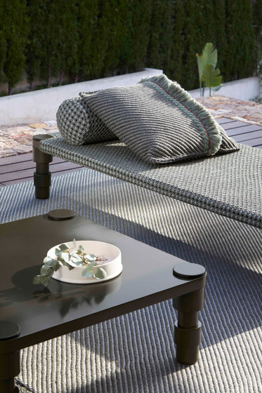Garden Layers Rug Checks terracotta | Tappeti / Tappeti design | GAN