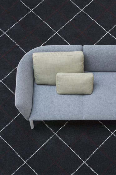 Oort square cushion | Cushions | lapalma