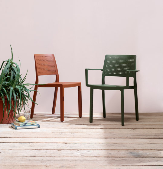 Emi barstool | h.65 | Bar stools | SCAB Design
