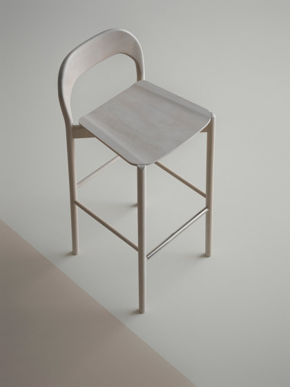 EARL CONTRACT_94-12/3 | Chairs | Piaval