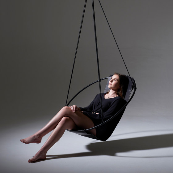 Sling Hanging Chair - Thick Leather Brown | Balancelles | Studio Stirling