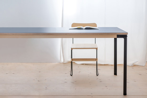 Seiltänzer High Table | Standing tables | Nils Holger Moormann
