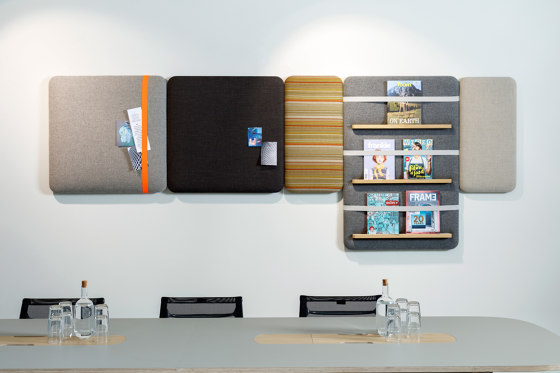 Pillow Wall | Brochure panel with 3 shelves | Shelving | Cascando