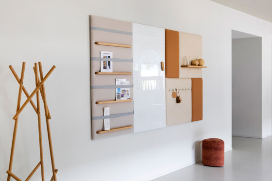 Pillow Grid | Panel with shelf | Chevalets de conférence / tableaux | Cascando