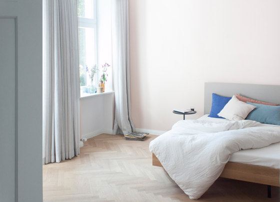 Unidorm bed with headpiece, oak, linoleum and steel | Beds | bartmann berlin