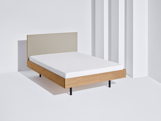 Unidorm bed with headpiece, oak, linoleum and steel | Camas | bartmann berlin