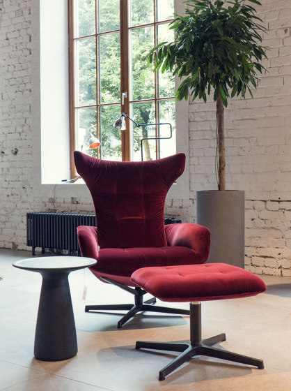 Onsa Armchair | Sessel | Walter K.