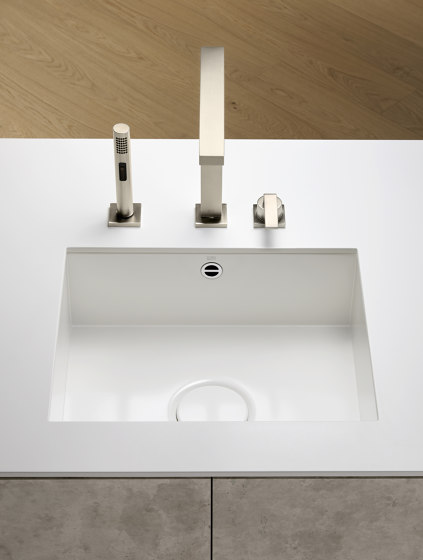 Kitchen sink in glazed steel - Fregadero individual | Fregaderos de cocina | Dornbracht