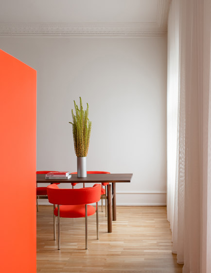 Font light bar armstool | red orange | Sgabelli bancone | møbel copenhagen