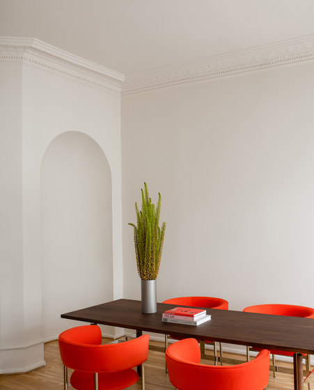 Font regular dining chair | red orange | Chaises | møbel copenhagen