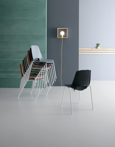 Eva 4 | Chairs | Pointhouse
