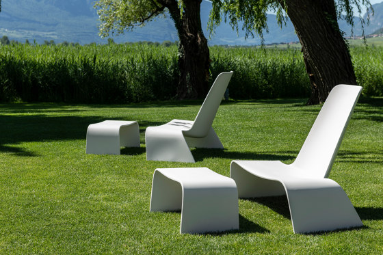 Land lounge chair | Fauteuils | Plank