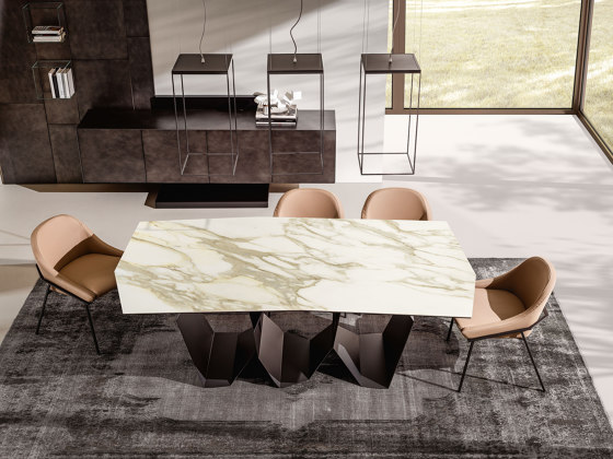Quasimodo glass | Dining tables | Ronda design